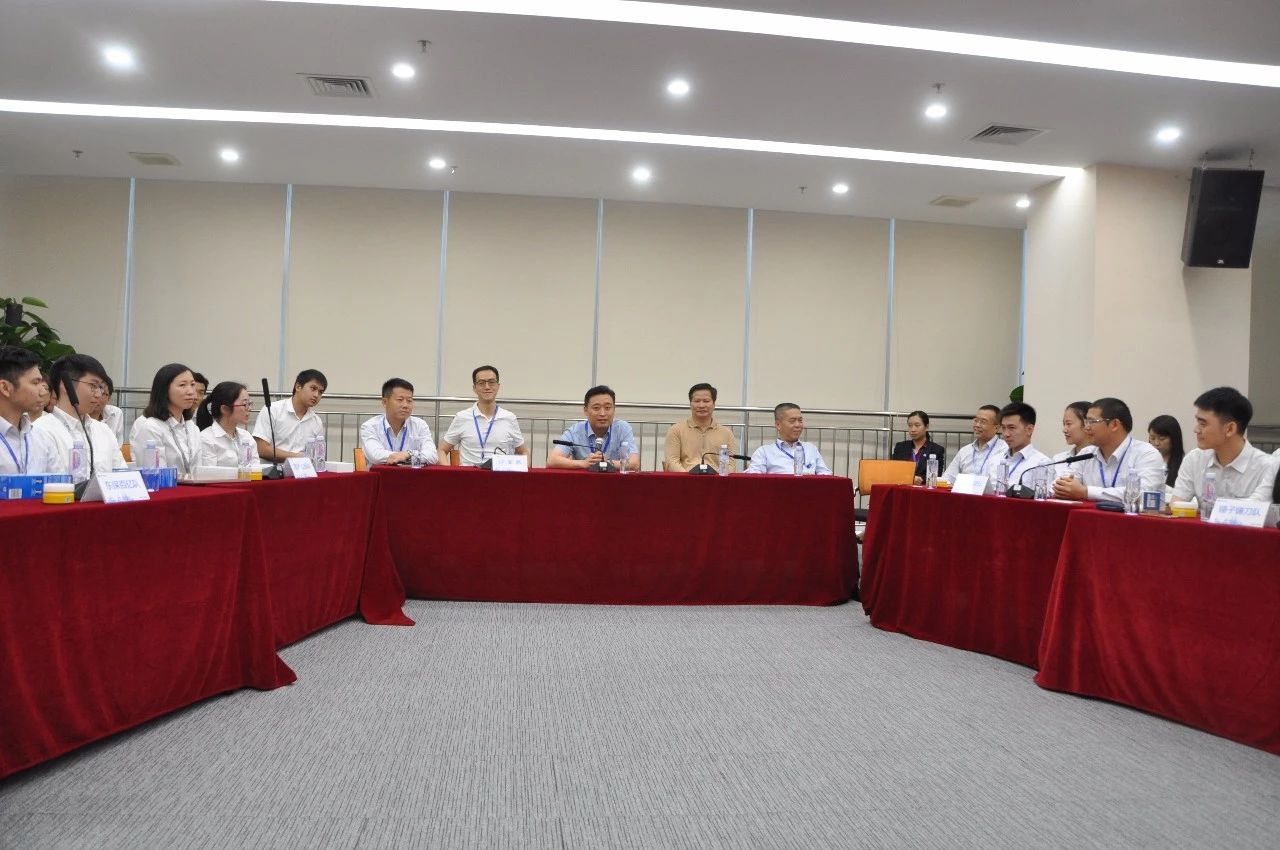 “以青春之我，创造青春之环球ug娱乐”——集团公司举行迎“五四”知识竞赛