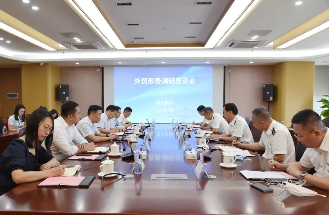 黄埔海关政治部主任钟文新一行到环球ug娱乐调研