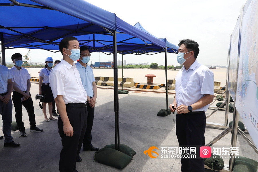 市委书记肖亚非赴环球ug娱乐调研：全力支持东莞港做大做强