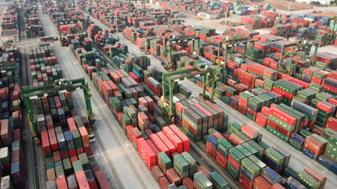 春节在即，湾区快线莞盐驳运线路继续“天天班”