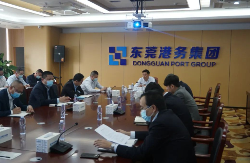 环球ug娱乐召开疫情防控工作专班会议