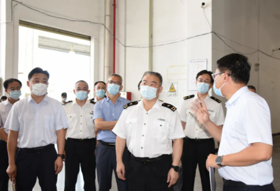 黄埔海关副关长周运保一行到环球ug娱乐调研