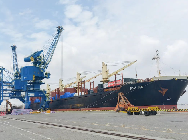 新突破！“东莞港-南美地区件杂专线”保障中国制造顺利出海