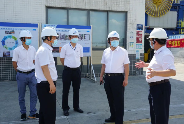 市国资委副主任徐险峰到港务集团督导检查安全生产、消防安全和疫情防控工作