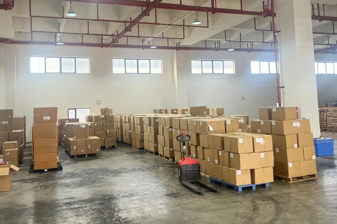 服务制造业，精耕“仓储+” ｜东莞港多式联运助力产业乘风“出海”